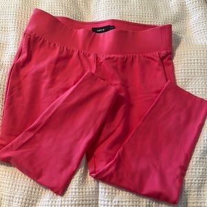 Torrid Capri hot pink pants